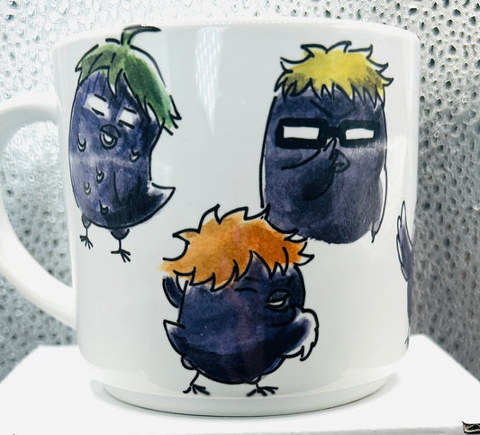 Tazza Karasuno Corvi – Design Anime Ironico Dipinto a Mano