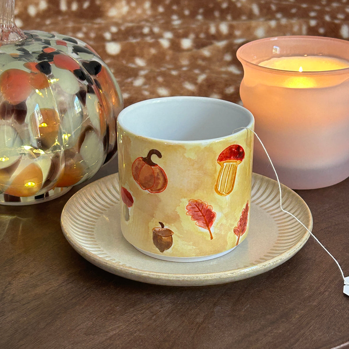 Tazza Autunno Disegnata a Mano – Foglie e Atmosfera Cozy 🍂