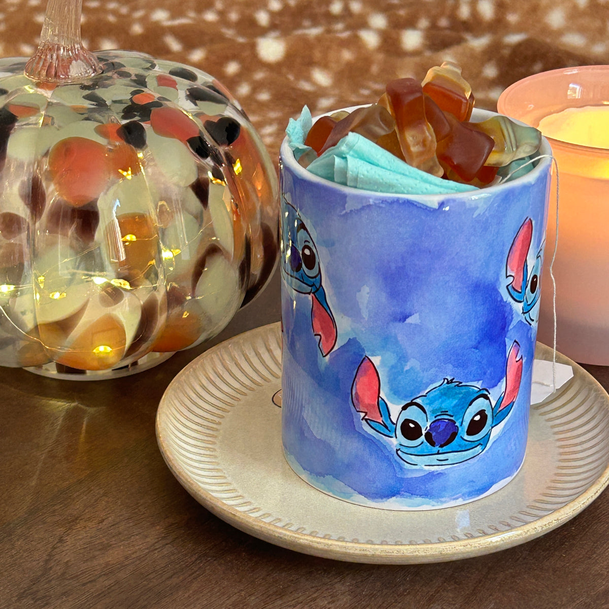 Tazza Stitch Disegnata a Mano – Cozy Disney Mug 👽
