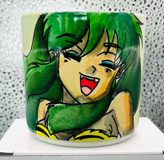 Tazza Lamù disegnata a mano – Mug anime artigianale