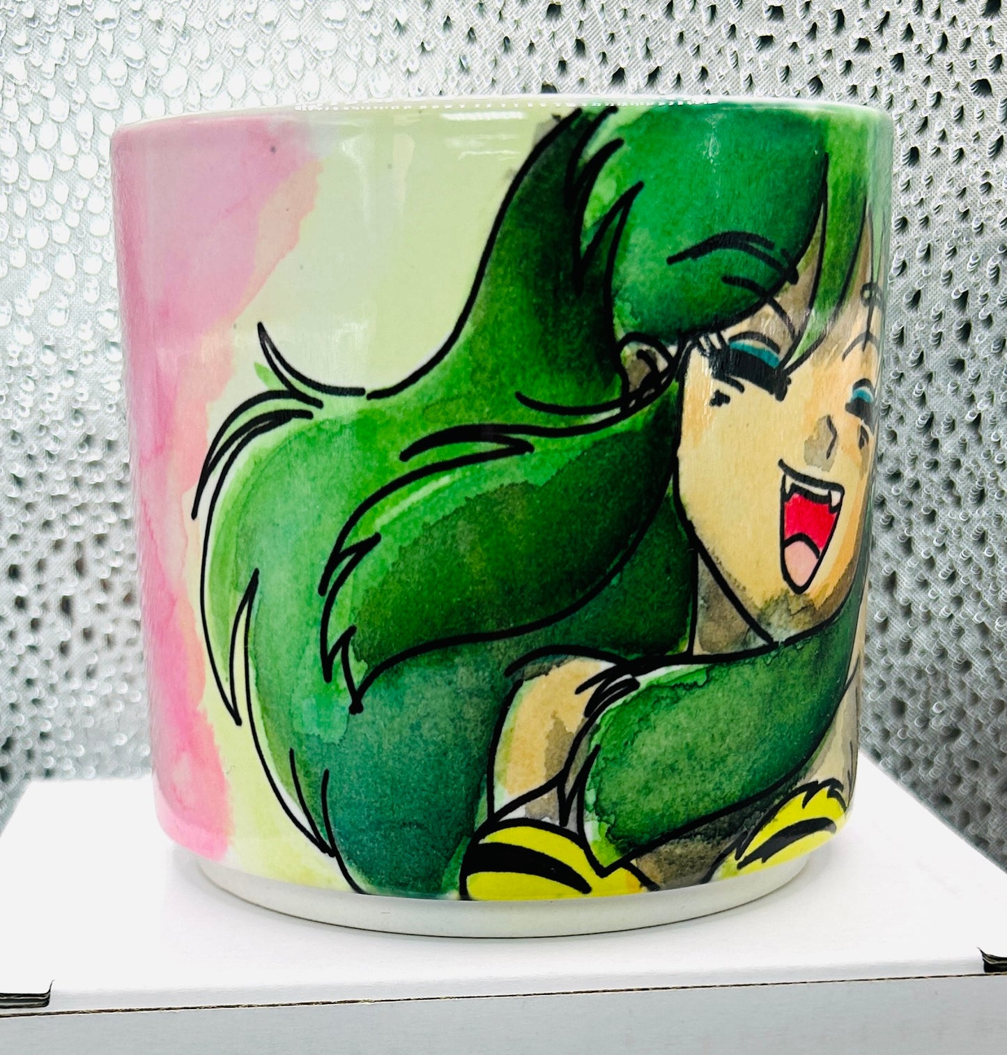 Tazza Lamù disegnata a mano – Mug anime artigianale