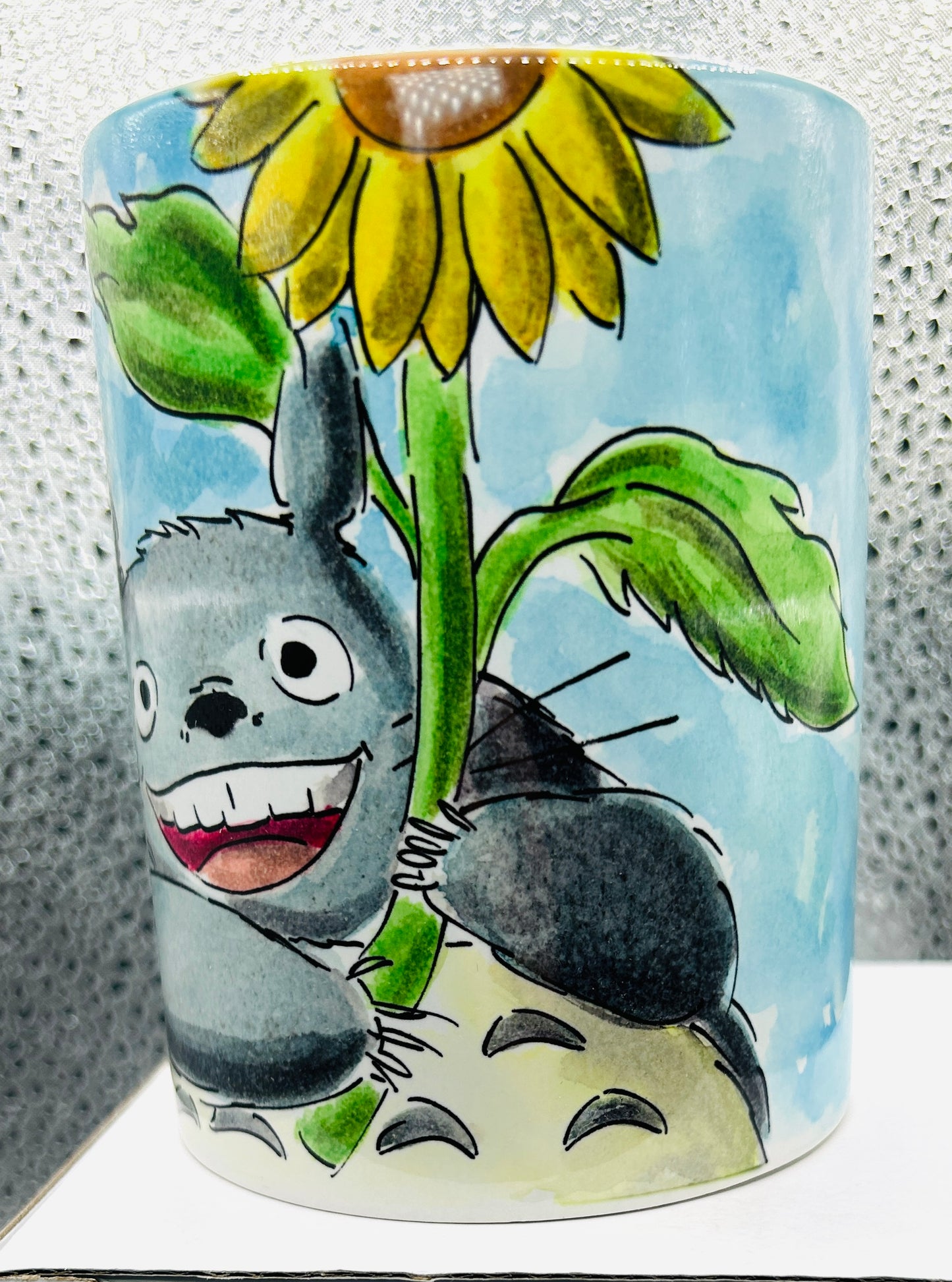 Tazza Totoro Disegnata a Mano – Cozy Anime Mug 🌿